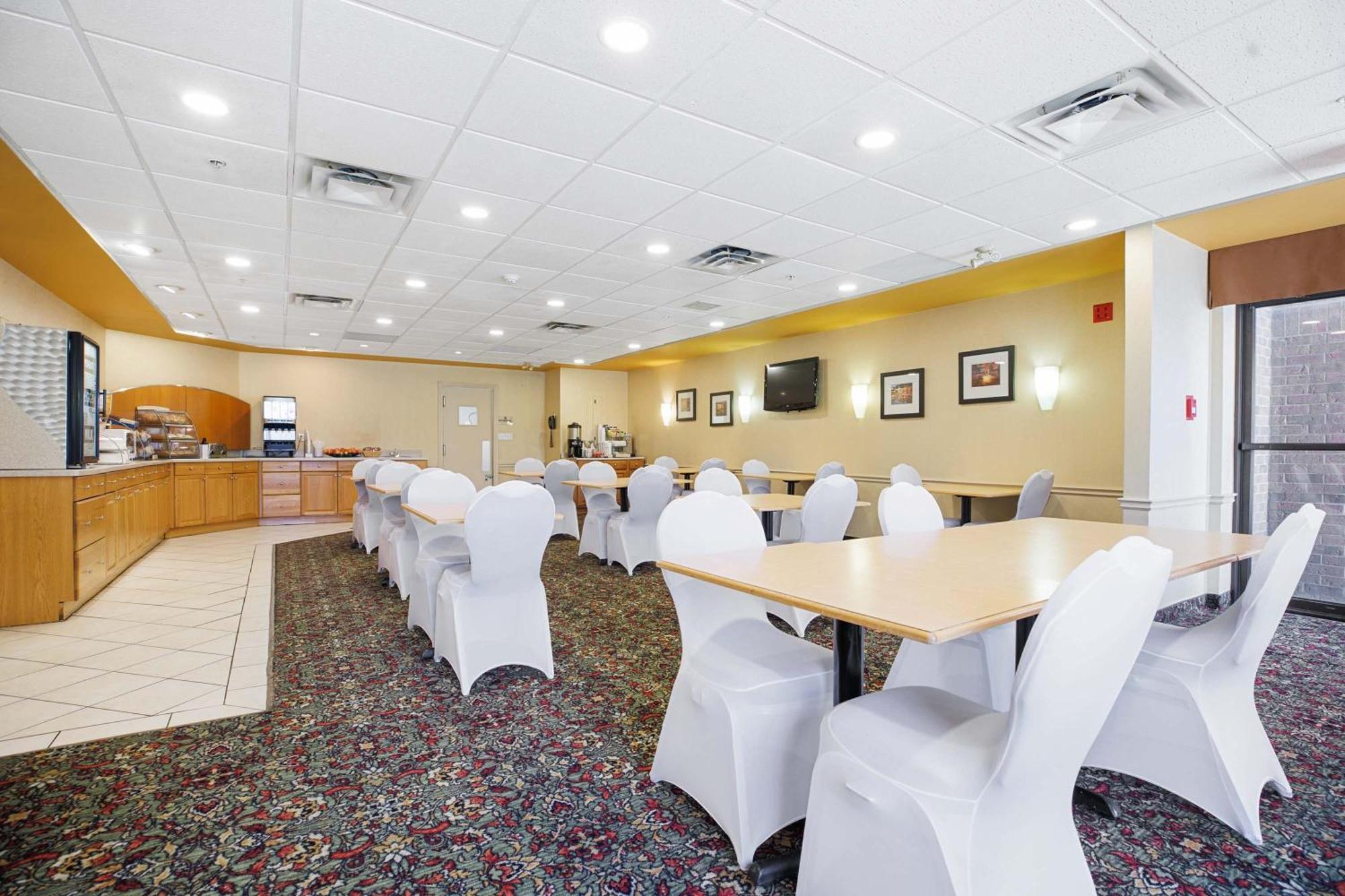 Sandman Hotel & Suites London Downtown מראה חיצוני תמונה