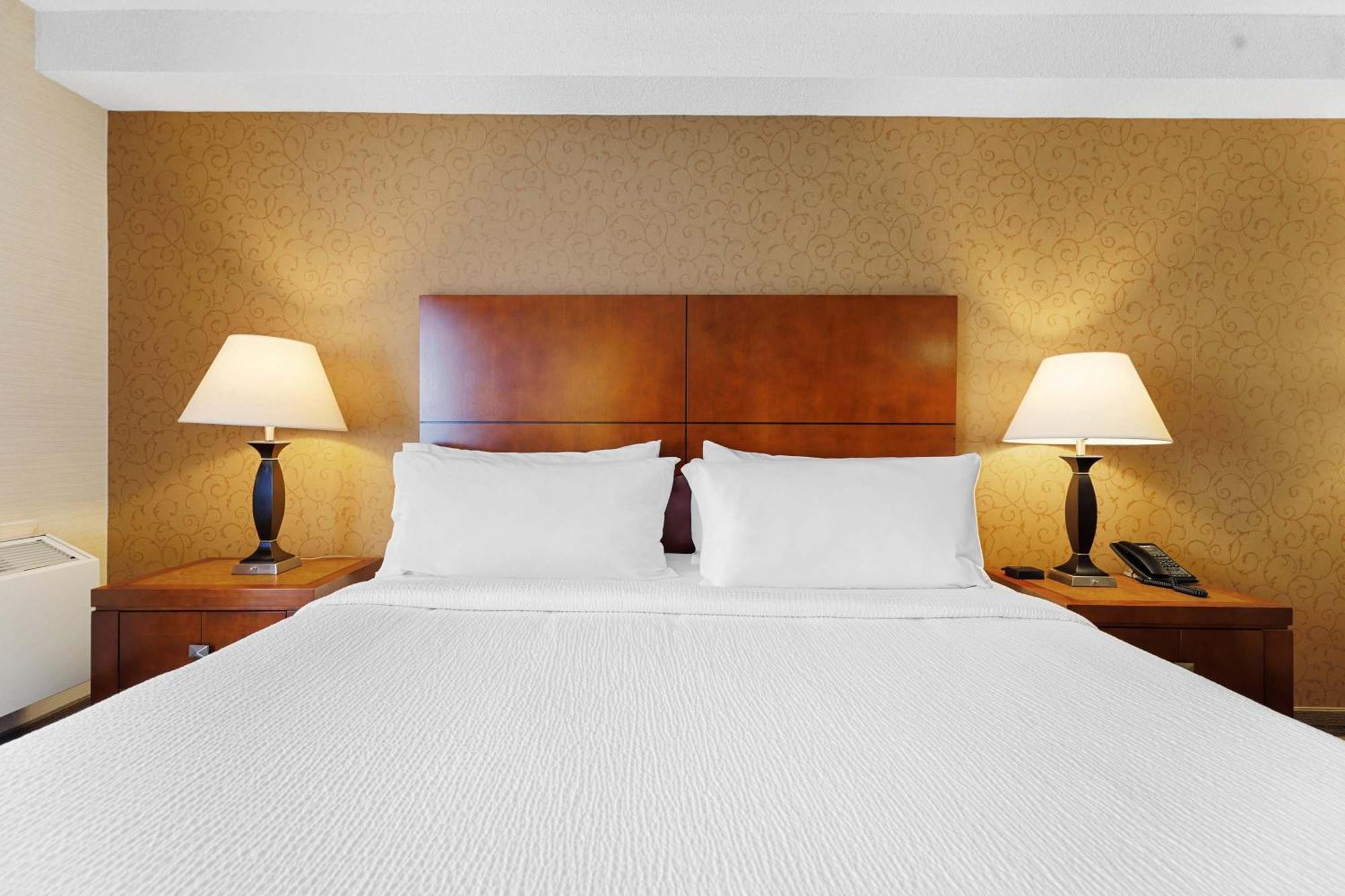 Sandman Hotel & Suites London Downtown מראה חיצוני תמונה