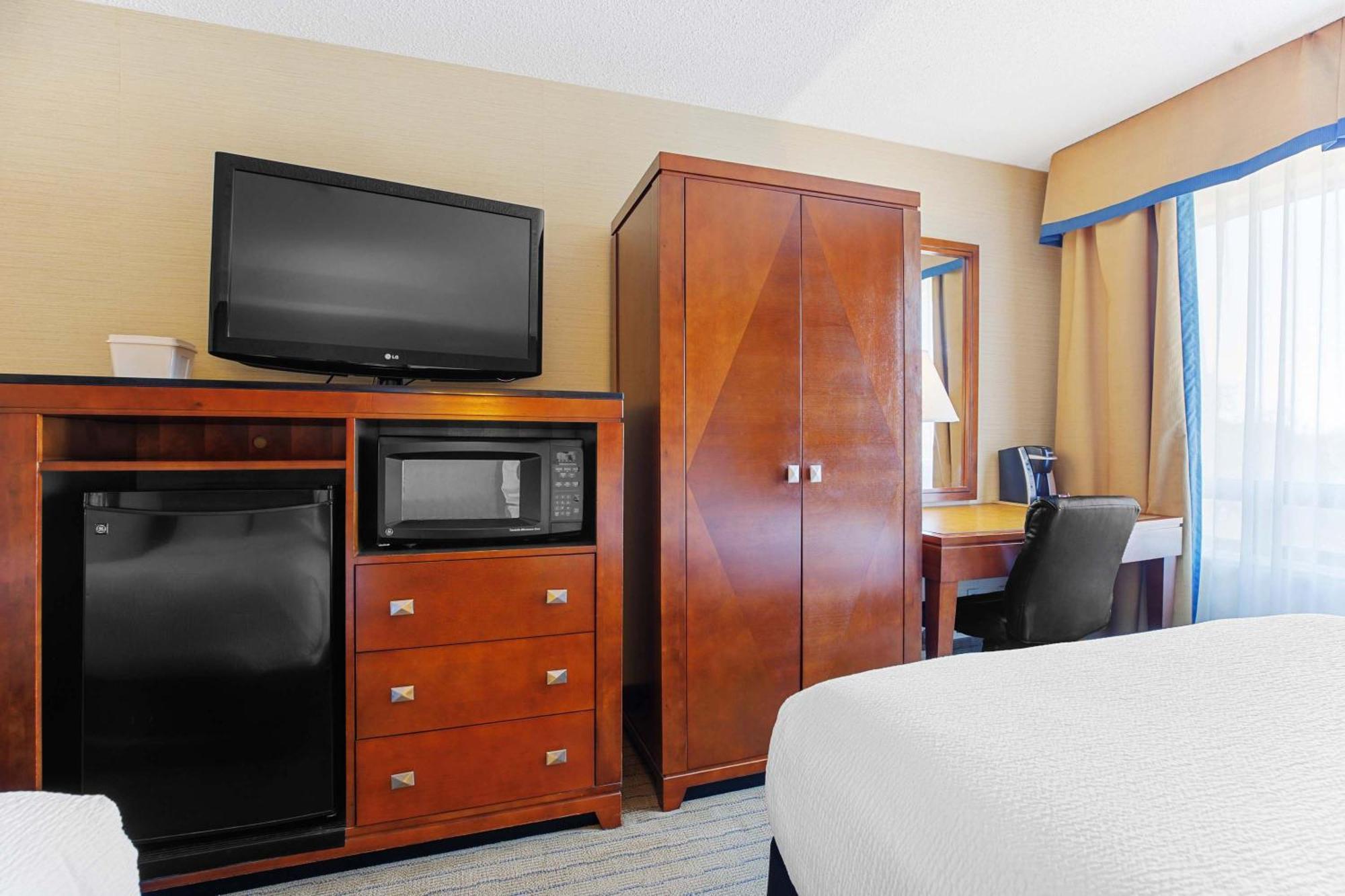 Sandman Hotel & Suites London Downtown מראה חיצוני תמונה