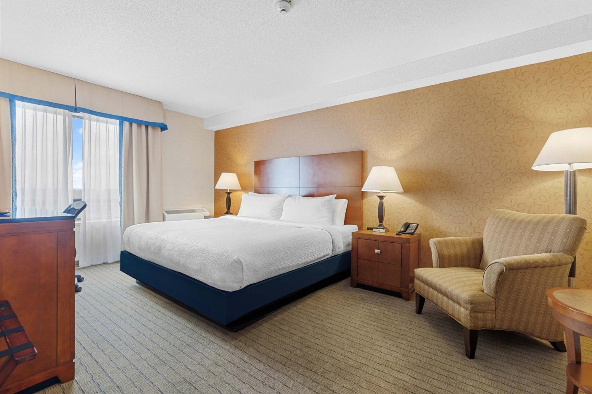 Sandman Hotel & Suites London Downtown מראה חיצוני תמונה