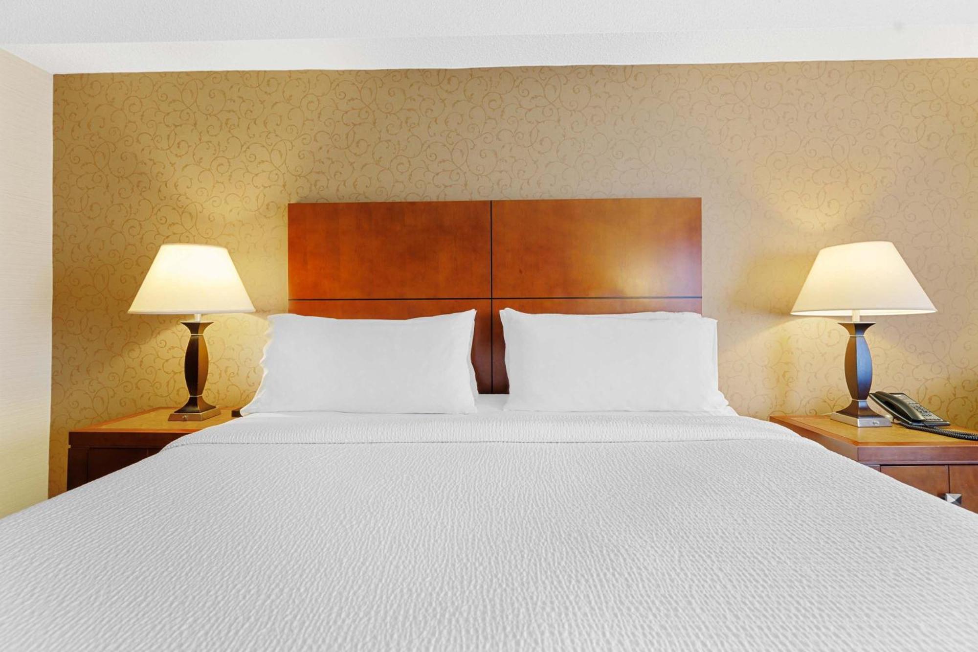 Sandman Hotel & Suites London Downtown מראה חיצוני תמונה
