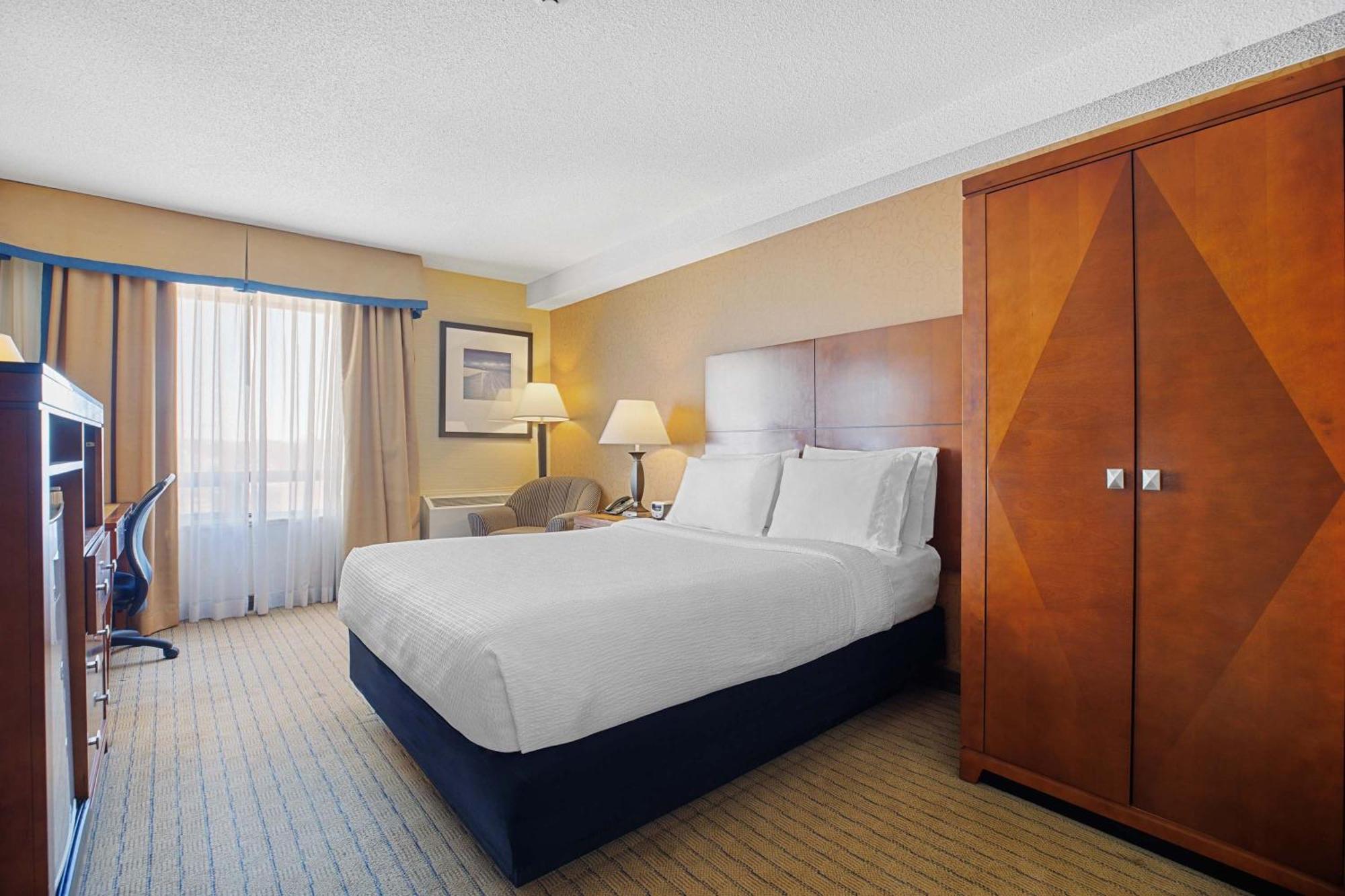 Sandman Hotel & Suites London Downtown מראה חיצוני תמונה